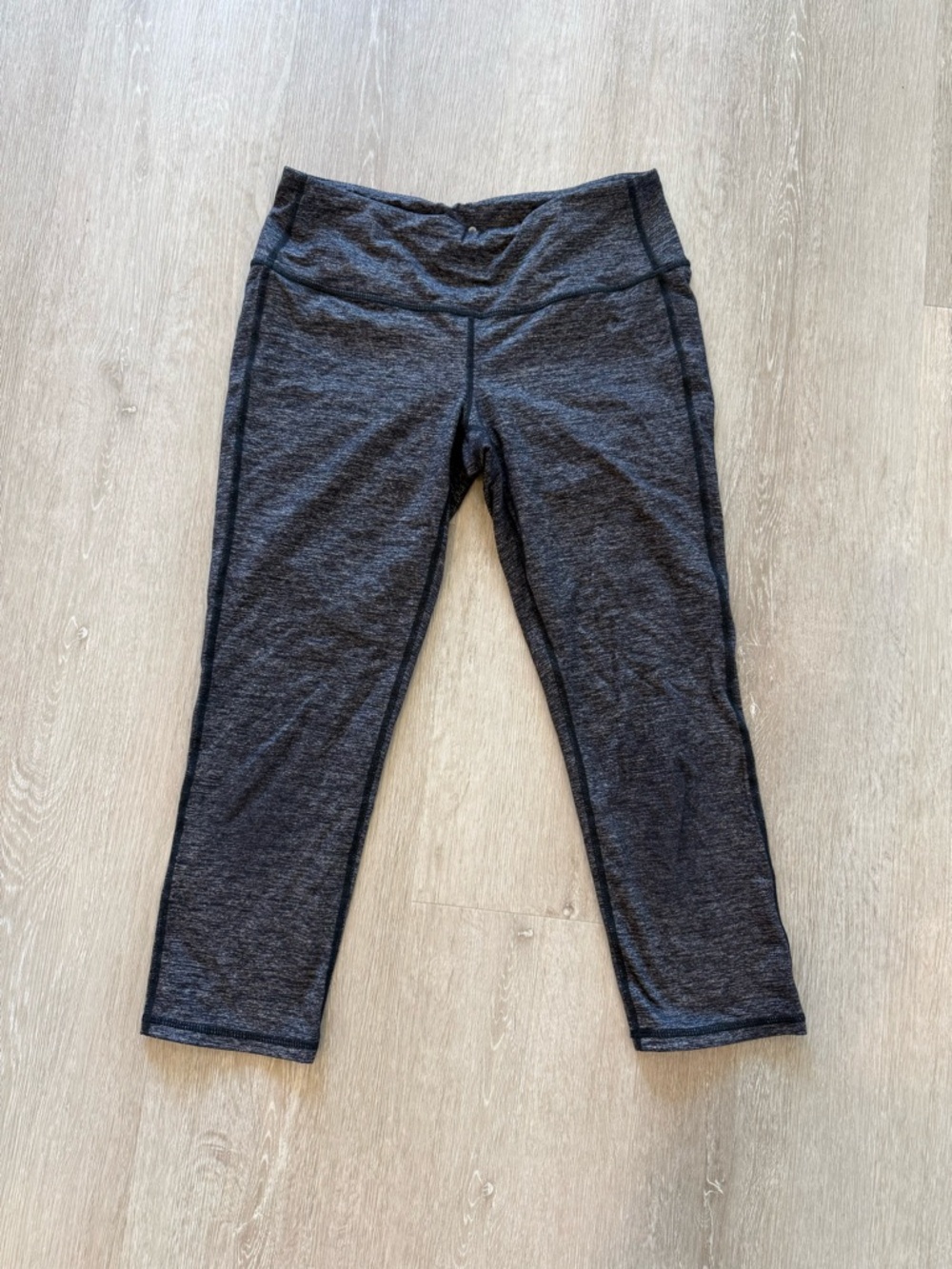 Athleta Capri Leggings